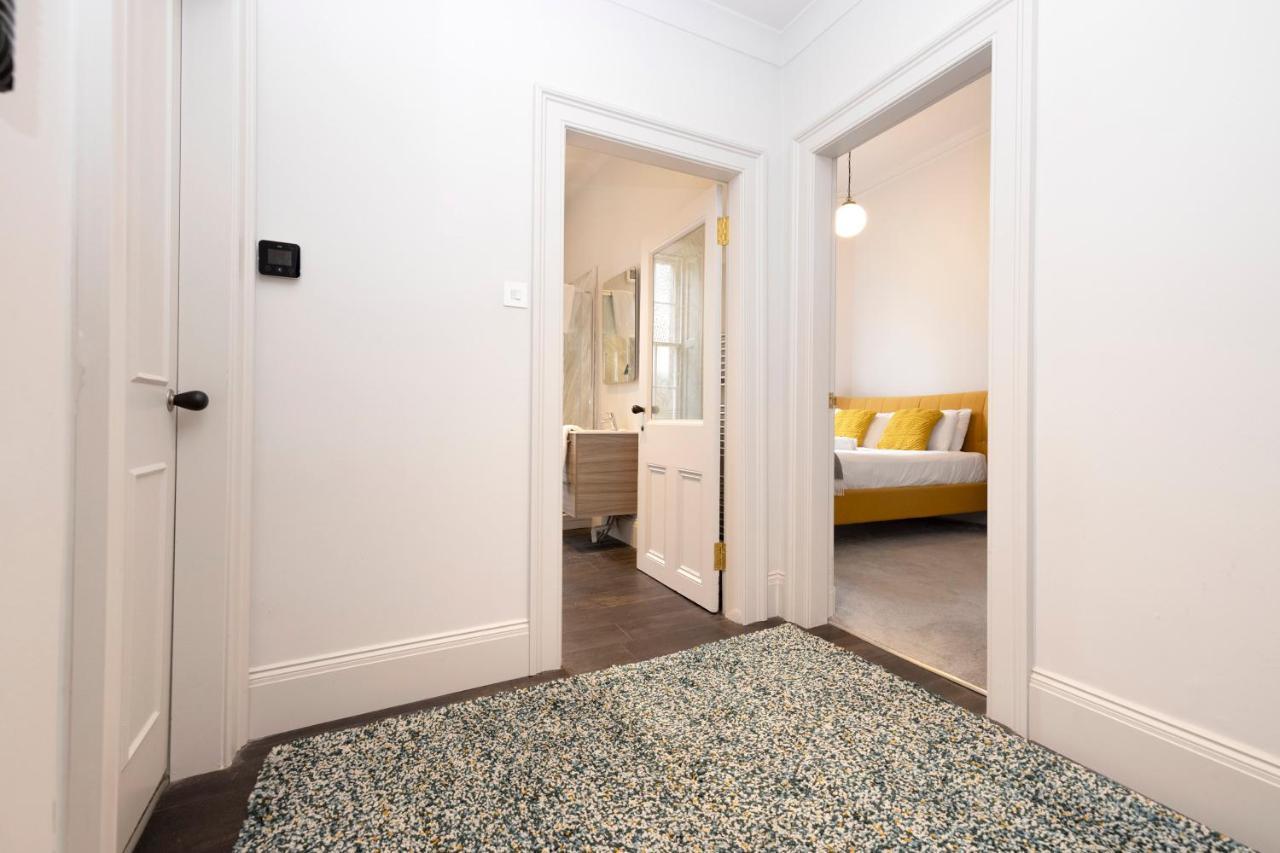 Joivy Sophisticated Apt Near Edinburgh Castle מראה חיצוני תמונה