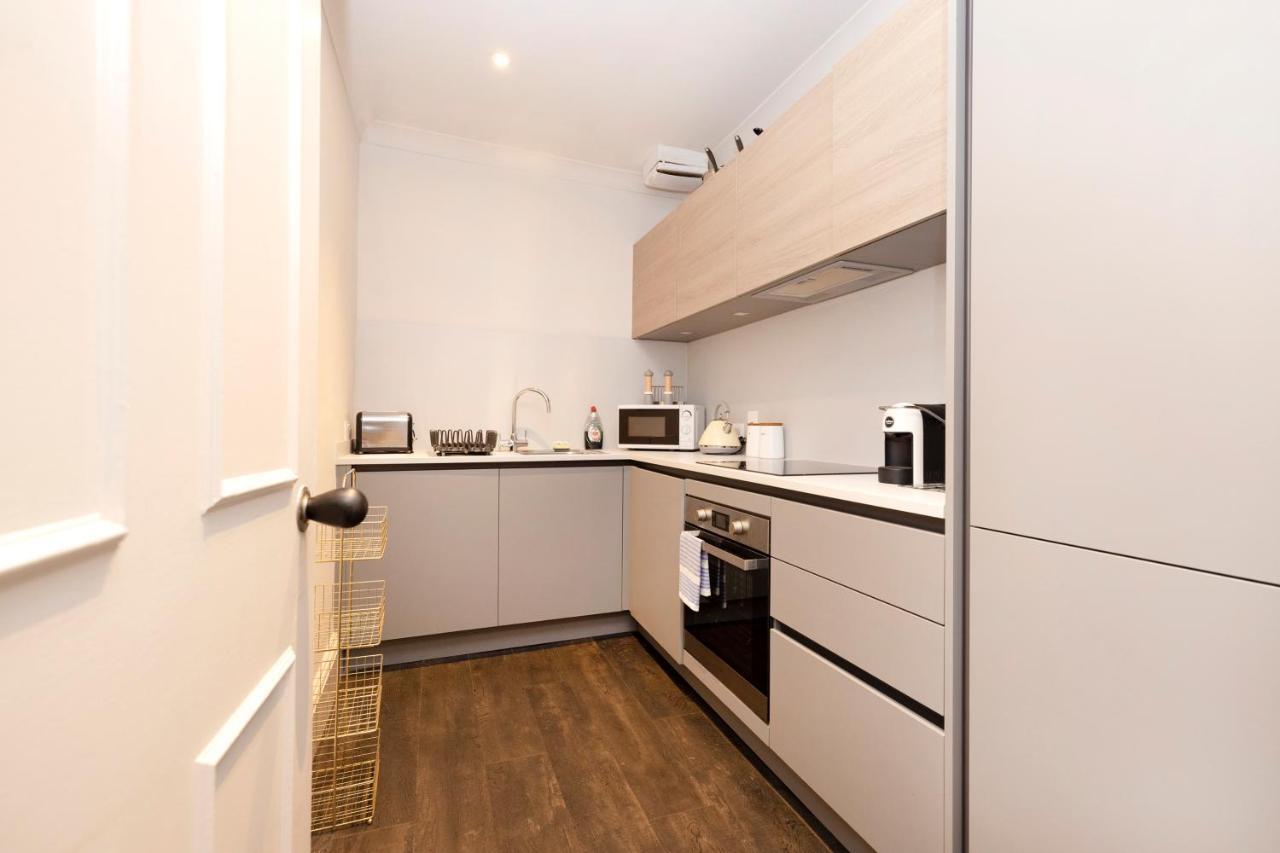Joivy Sophisticated Apt Near Edinburgh Castle מראה חיצוני תמונה