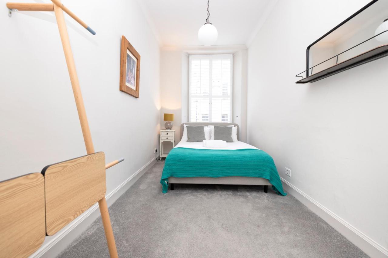 Joivy Sophisticated Apt Near Edinburgh Castle מראה חיצוני תמונה