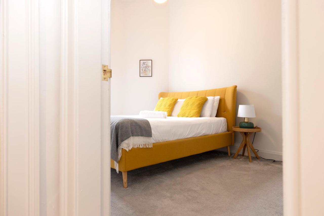 Joivy Sophisticated Apt Near Edinburgh Castle מראה חיצוני תמונה