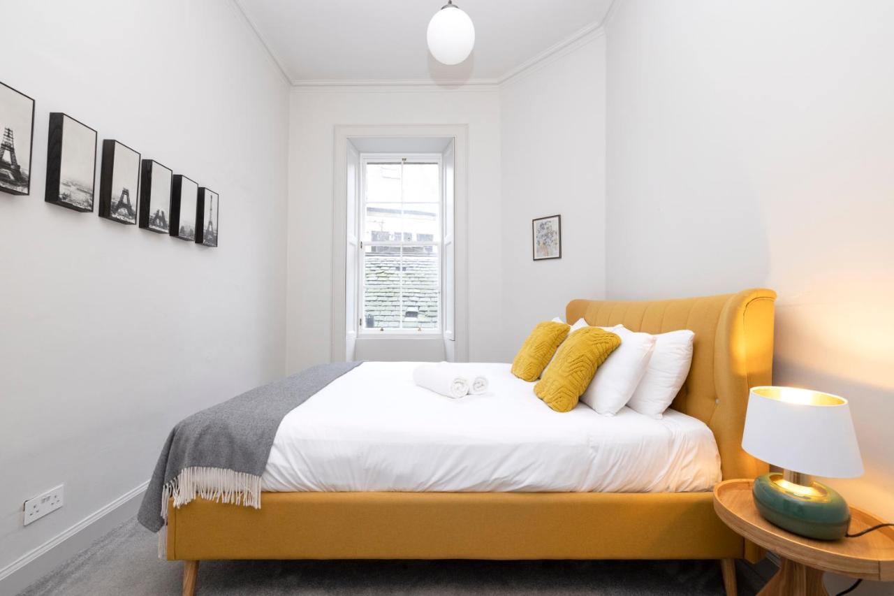 Joivy Sophisticated Apt Near Edinburgh Castle מראה חיצוני תמונה